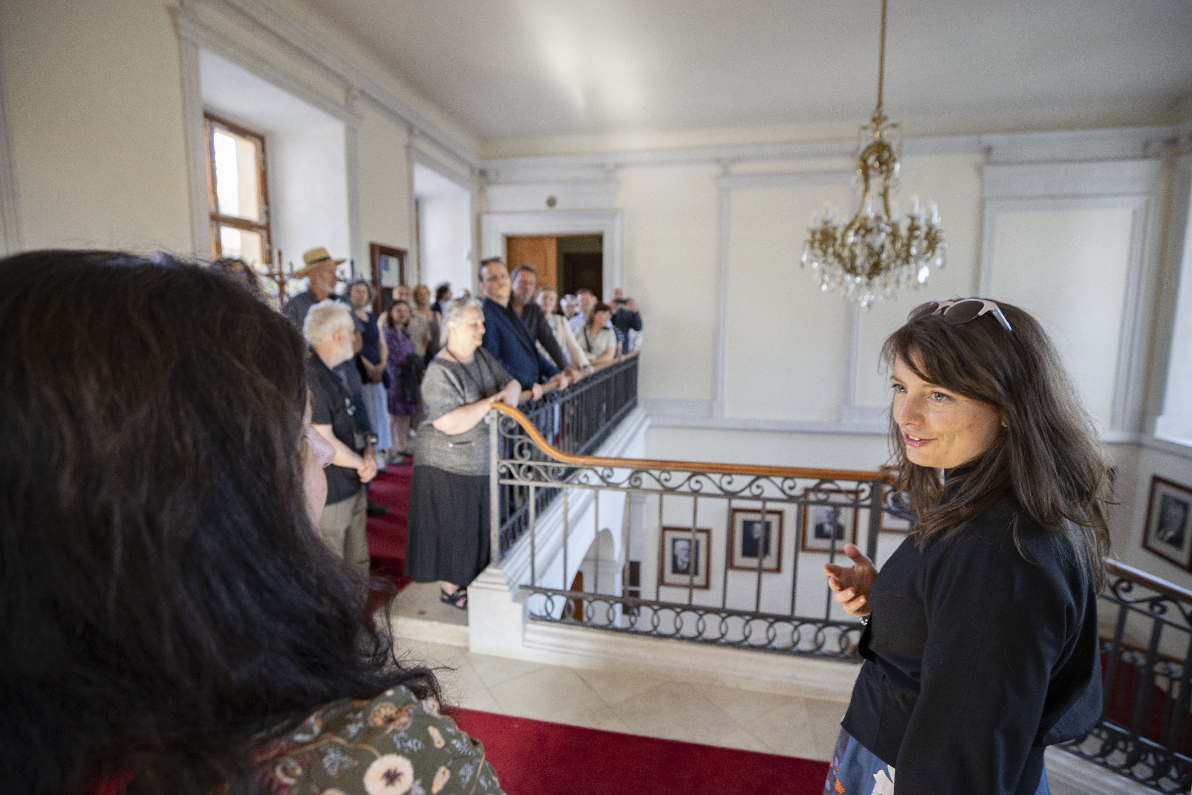 Adéla Šípová s hosty v Senátu