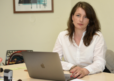 Adéla Šípová v senátorské kanceláři